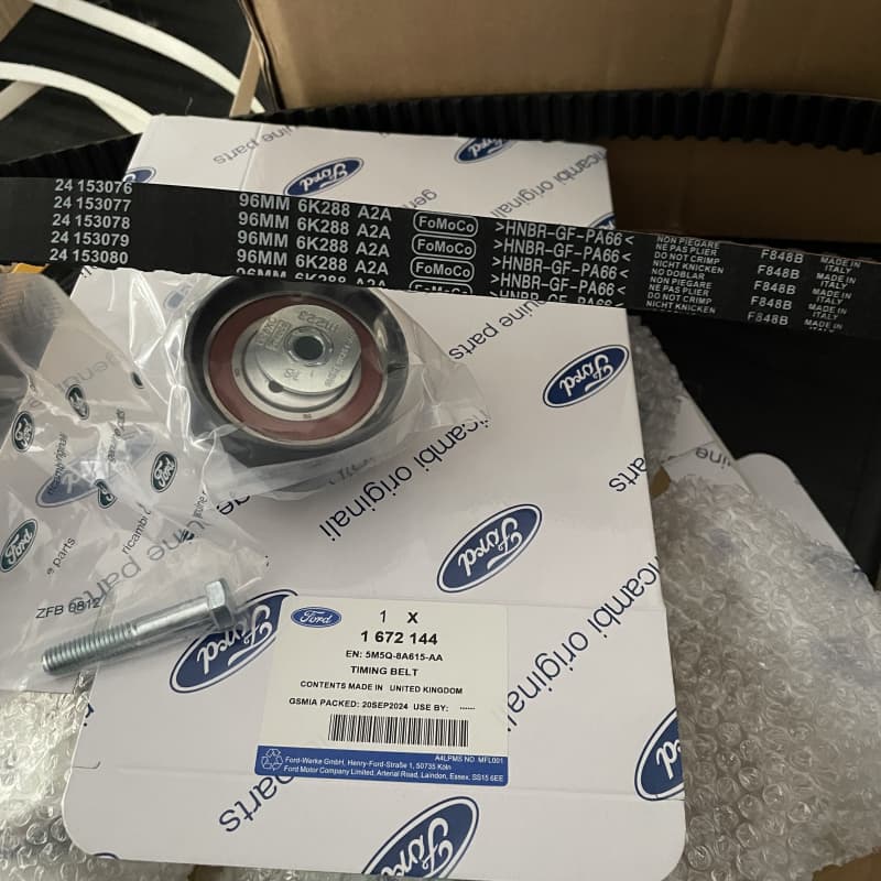 Комплект ремня грм Ford Focus Carnival Zetec 1.6 dohc, абсолютно новый 1672144